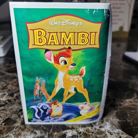 Walt Disney's Masterpiece Bambi VHS - Picture 2 of 5